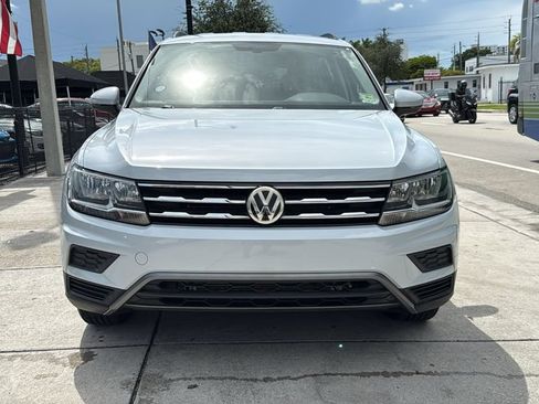 Used 2019 Volkswagen Tiguan SE FWD image 17