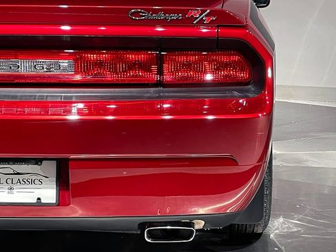Used 2010 Dodge Challenger R/T RWD image 12