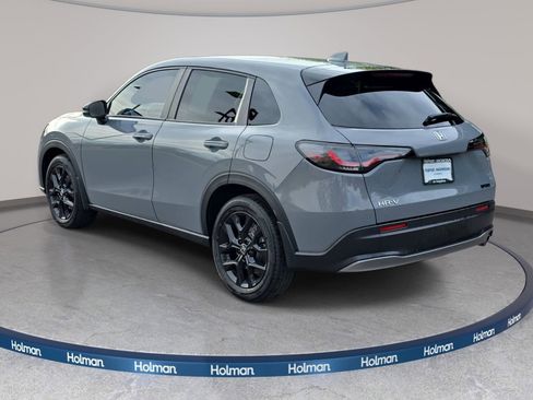Used 2023 Honda HR-V Sport image 8