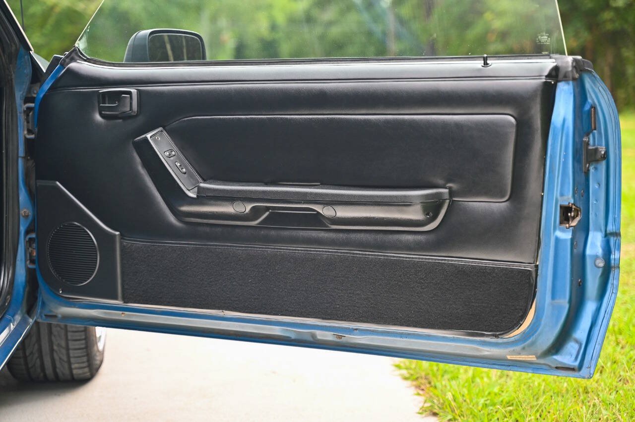 Used 1989 Ford Mustang LX RWD image 91