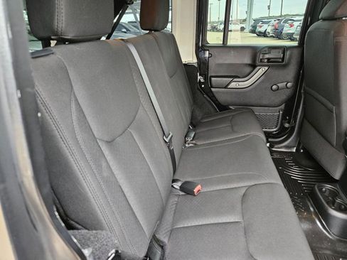 Used 2015 Jeep Wrangler Unlimited Sport w/ Connectivity Group image 23