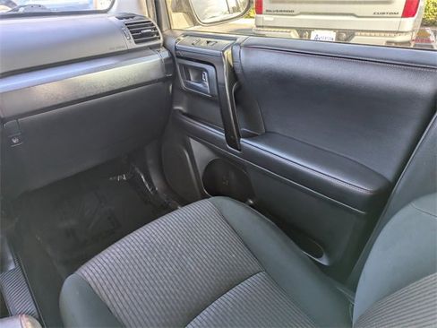 Used 2019 Toyota 4Runner TRD Off-Road image 19