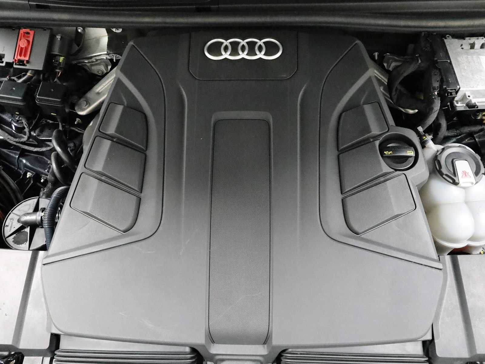 Used 2019 Audi Q7 3.0T Premium Plus AWD/4WD image 40