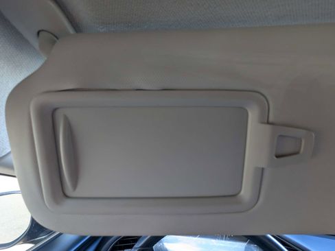 Used 2023 MAZDA MAZDA3 s FWD image 27