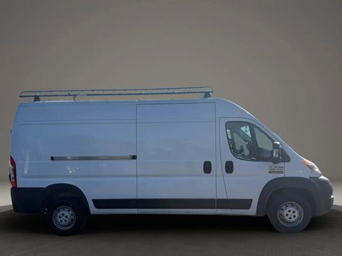 Used 2018 RAM ProMaster 2500 FWD image 4