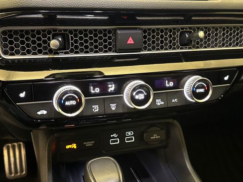Certified 2023 Honda Civic Sport Touring image 23
