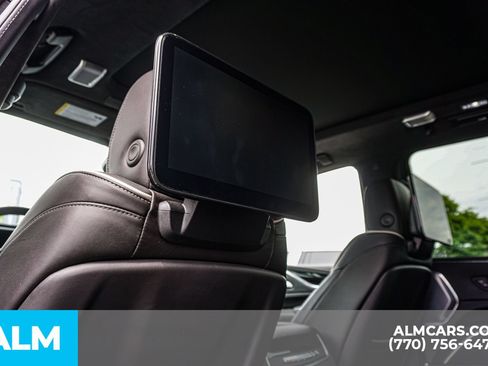 Used 2024 Cadillac Escalade ESV V AWD/4WD image 38