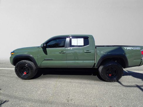 Certified 2021 Toyota Tacoma TRD Off-Road w/ TRD Premium Off Road Package AWD/4WD image 6