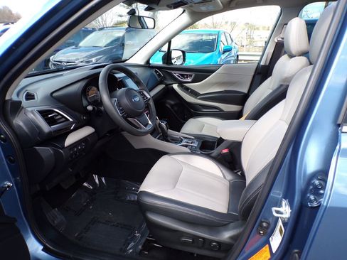 Used 2023 Subaru Forester Limited image 19