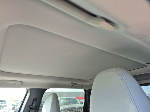 New 2026 Mitsubishi Outlander SE FWD image 34