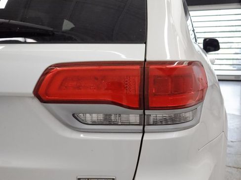 Used 2016 Jeep Grand Cherokee Summit w/ Platinum Series Group AWD/4WD image 8