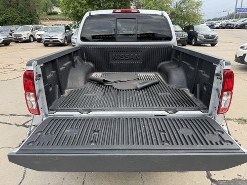 Used 2019 Nissan Frontier SV AWD/4WD image 8