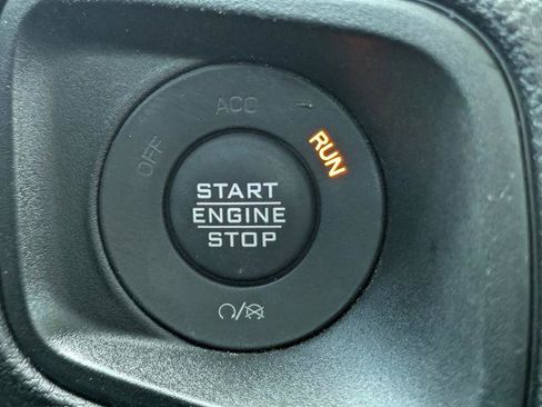 Used 2024 Jeep Wrangler Unlimited Sport AWD/4WD image 26