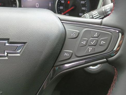 Used 2023 Chevrolet Equinox RS FWD image 22