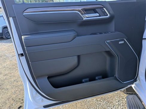 New 2026 Chevrolet Silverado 1500 LT Trail Boss w/ Convenience Package II image 8