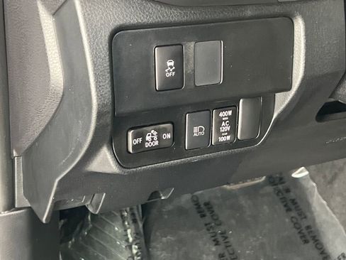Used 2022 Toyota Tacoma TRD Sport w/ Technology Package RWD image 31