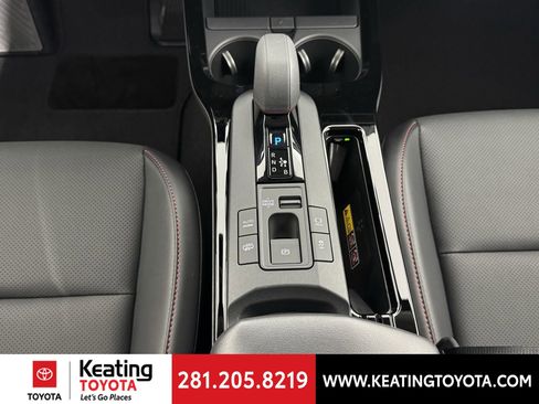 New 2026 Toyota Prius Plug-In Hybrid image 9