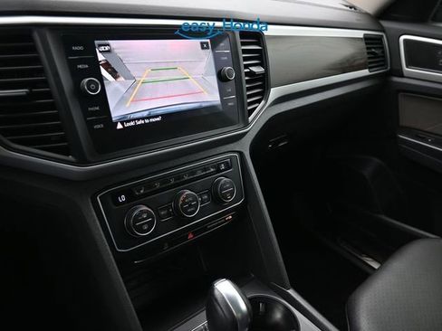 Used 2021 Volkswagen Atlas SE image 12