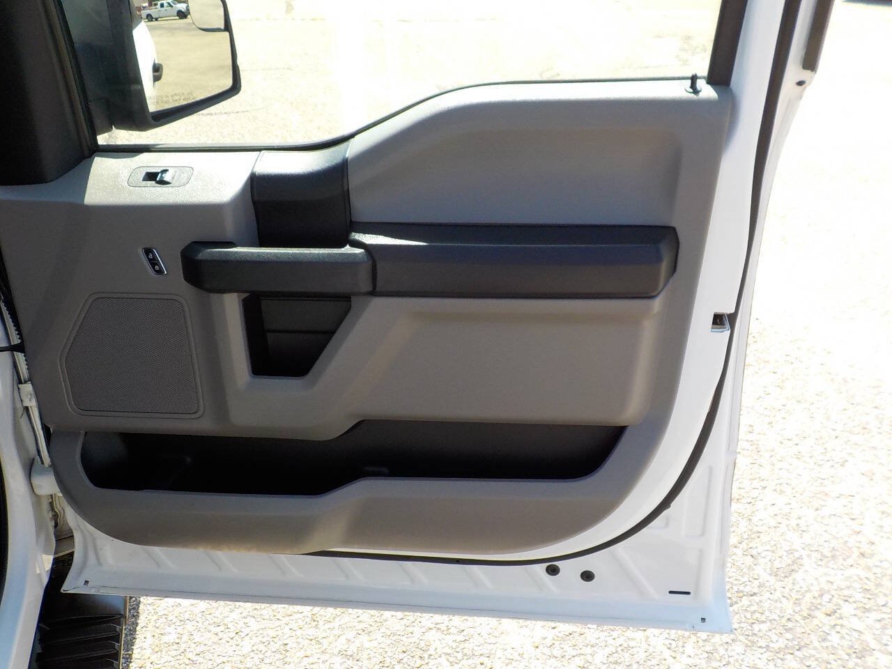 Used 2020 Ford F150 XL w/ Equipment Group 101A Mid AWD/4WD image 29