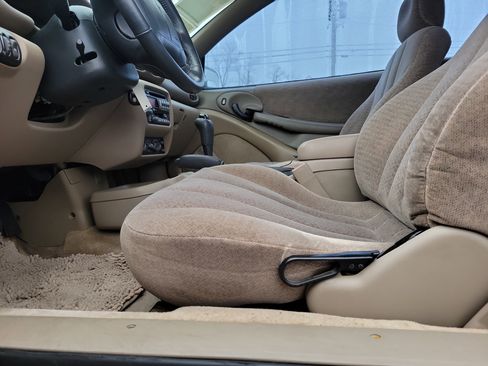 Used 2000 Pontiac Sunfire GT image 12