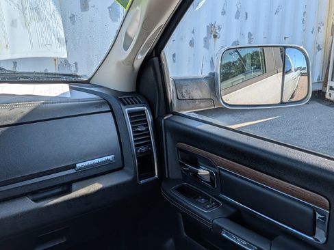 Used 2014 RAM 2500 Laramie AWD/4WD image 17
