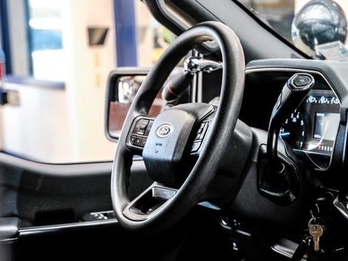 Used 2022 Ford F150 XL image 14