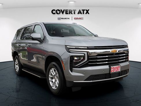 Used 2025 Chevrolet Tahoe LT AWD/4WD image 6