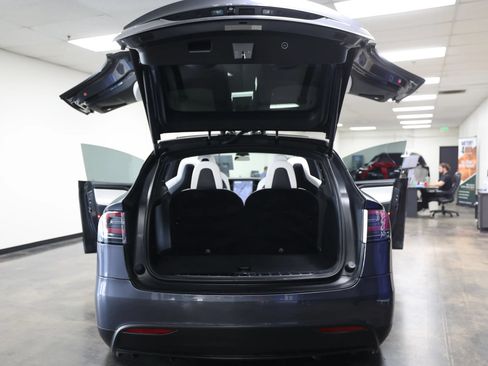 Used 2018 Tesla Model X 100D AWD/4WD image 46