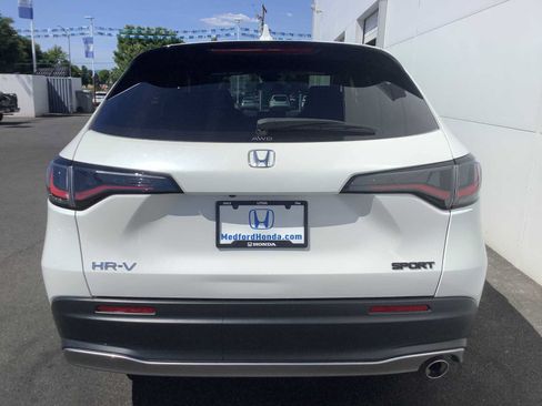 Used 2025 Honda HR-V Sport image 5