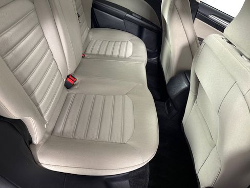 Used 2018 Ford Fusion S image 23