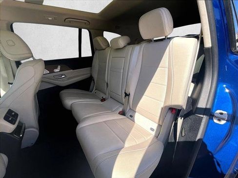 Used 2022 Mercedes-Benz GLS 450 4MATIC image 28
