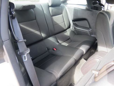 Used 2014 Ford Mustang Coupe image 18