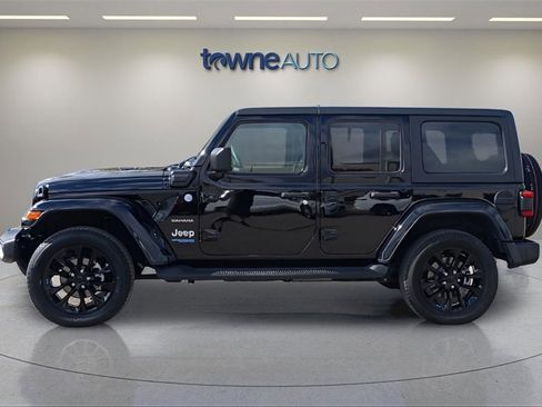 Certified 2022 Jeep Wrangler Unlimited Sahara w/ Cold Weather Group image 2