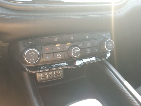 Used 2022 Dodge Durango GT image 20