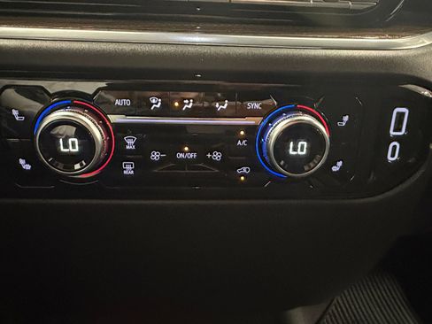 Used 2024 GMC Sierra 1500 Elevation AWD/4WD image 19