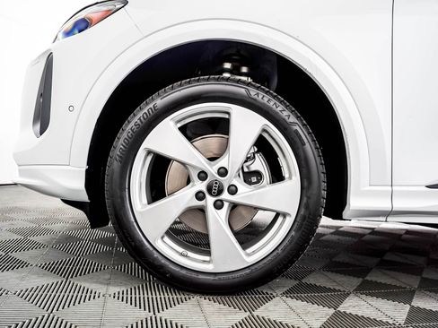 New 2026 Audi Q5 Premium Plus AWD/4WD image 6