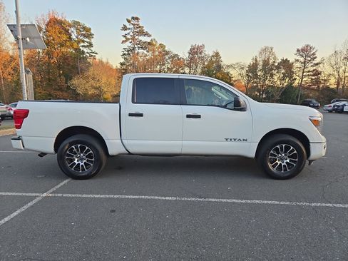 Used 2024 Nissan Titan SV w/ Accessory Utility Package image 7