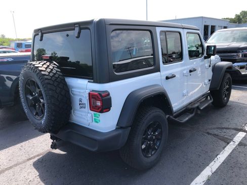 Used 2021 Jeep Wrangler Unlimited Sport AWD/4WD image 4