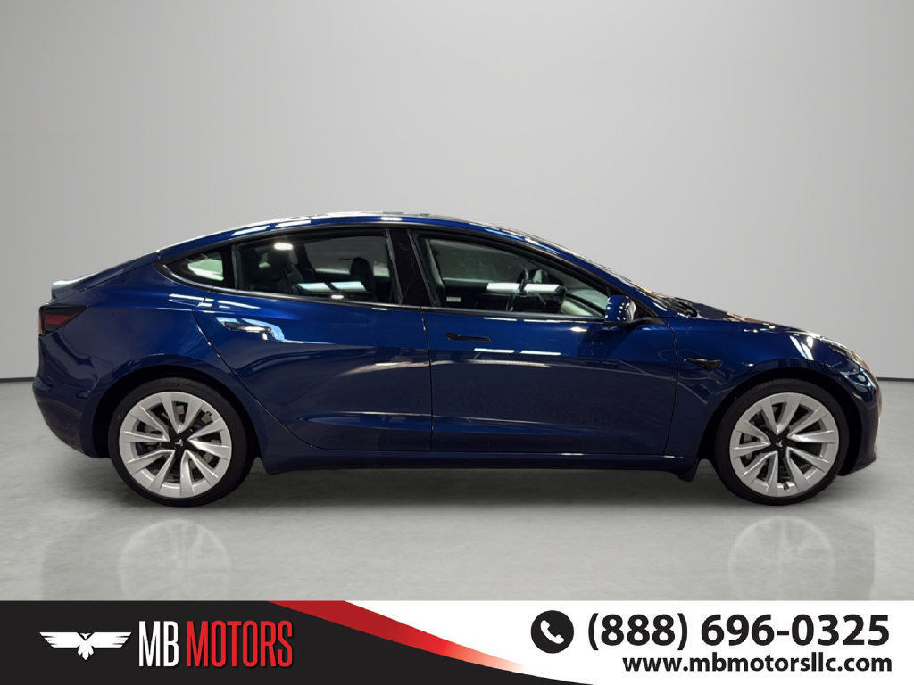 Used 2023 Tesla Model 3 Standard Range RWD image 5