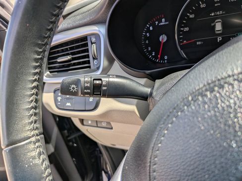 Used 2020 Kia Sorento EX FWD image 32