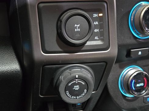 Used 2017 Ford F150 Raptor w/ Equipment Group 802A Luxury image 31