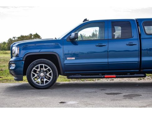 Used 2018 GMC Sierra 1500 SLT image 33