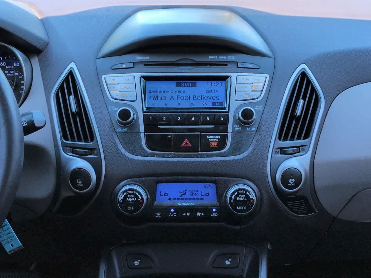 Used 2011 Hyundai Tucson Limited FWD image 17