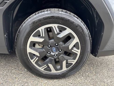 Certified 2025 Subaru Forester Premium AWD/4WD image 26