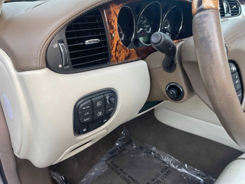 Used 2006 Jaguar XJ8 L XJ VANDEN PLAS SEDAN 4D image 20