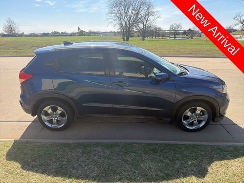 Used 2016 Honda HR-V EX-L image 2
