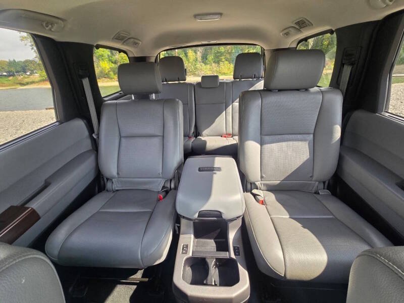 Used 2016 Toyota Sequoia Platinum AWD/4WD image 16
