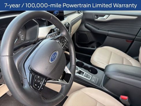 Used 2022 Ford Escape SEL image 4