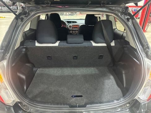Used 2012 Toyota Yaris L FWD image 9