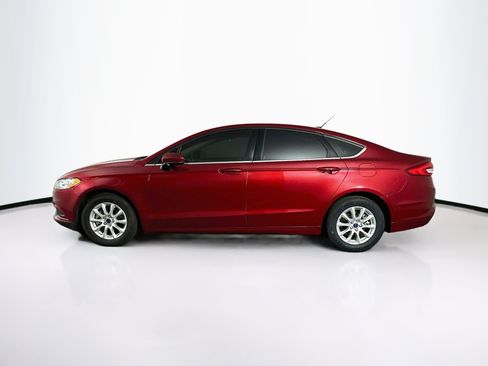 Used 2018 Ford Fusion S FWD image 4